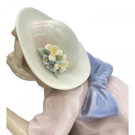 LLADRO (リヤドロ) フィギュリン お誕生日のキッス｜トレファクONLINE