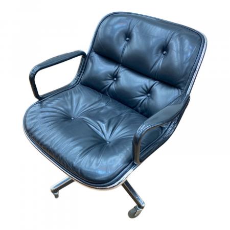 Knoll (ノル) ポロックチェア 4スターベース｜トレファクONLINE