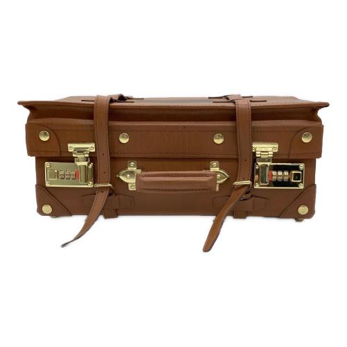 天空の城ラピュタ 本革トランクケース非売品 - メルカリ ○新品 激レア