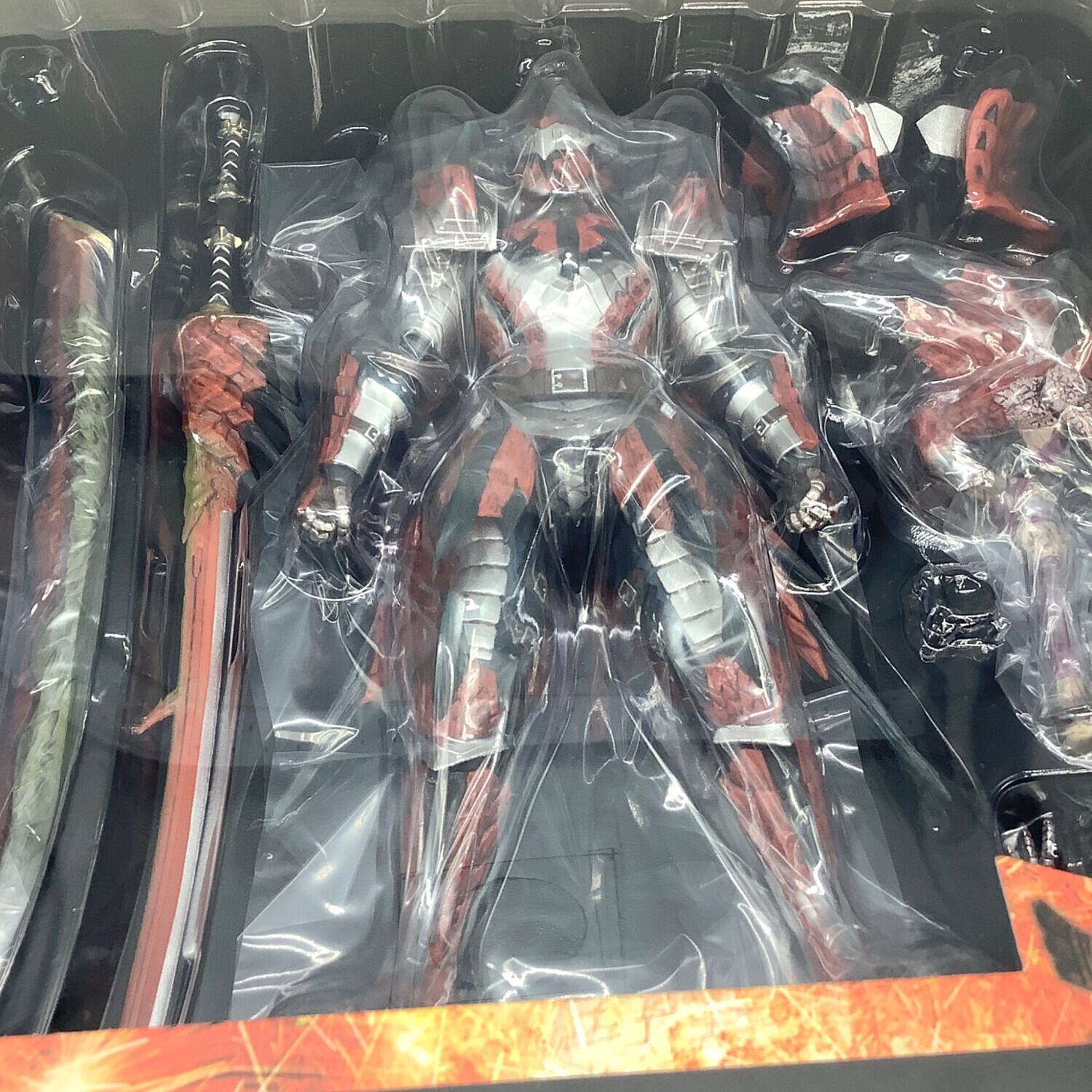 希少】モンスターハンター4 レウスシリーズ装備ハンター 剣士 千値練