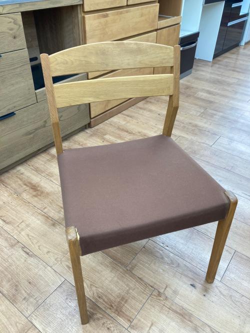 飛騨産業 (ヒダサンギョウ) ダイニングチェアー TR220 ブラウン TR220