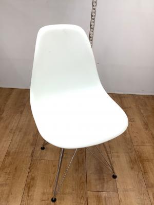 Vitra (ヴィトラ) チェア ホワイト