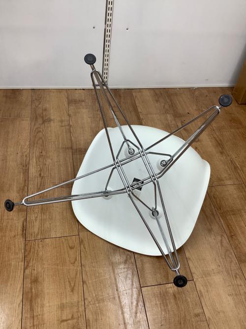 Vitra (ヴィトラ) チェア ホワイト