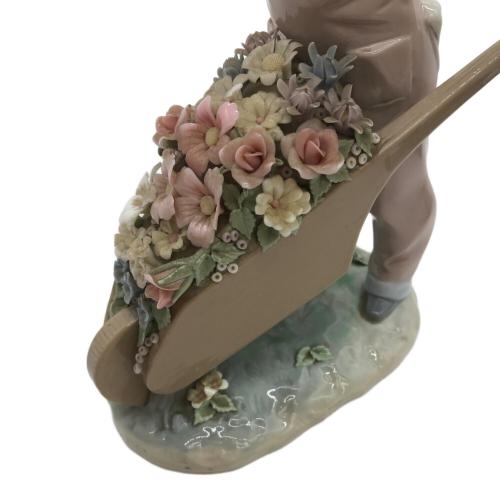 リヤドロ/lladro 　花車 花車 | リヤドロ公式オンライン