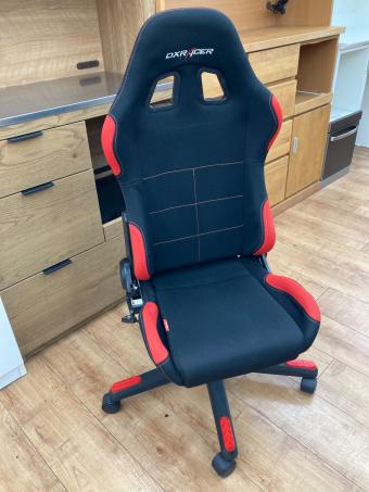 DXRACER (デラックスレーサー) ゲーミングチェア ブラック×レッド