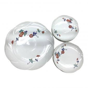 十三代柿右衛門 (ジュウサンダイカキエモン) 皿揃え 牡丹