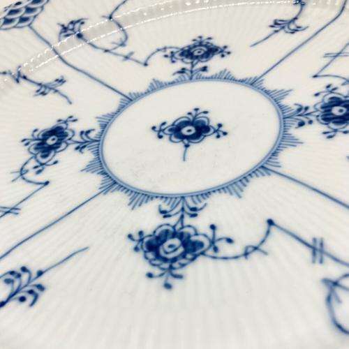 ROYAL COPENHAGEN (ロイヤル・コペンハーゲン) ブルーフルーテッド・ハーフレース プレート