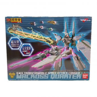 BANDAI (バンダイ) DX超合金 GE-48 マクロスフロンティア S.M.S 可変攻撃宇宙空母 マクロス・クォーター フィギュア