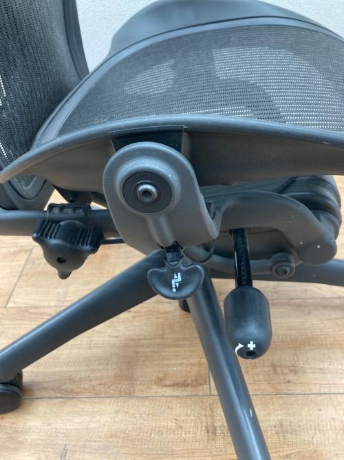 Herman Miller (ハーマンミラー) アーロンチェア クラシックライト