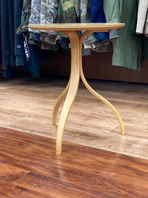 modulus (モデュラス) ワインテーブル THOMAS STENDER