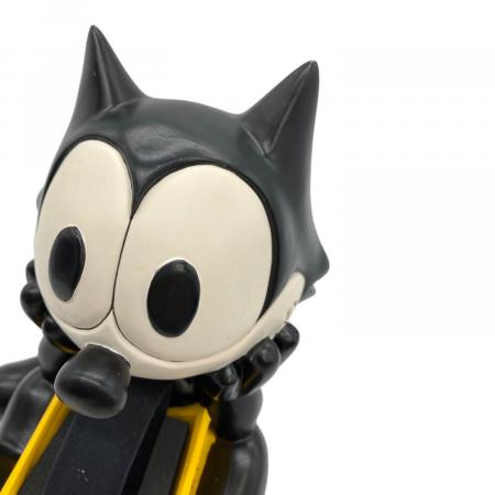希少　限定品　Felix the Cat 時計付きフィギュア　新品 FOSSIL（フォッシル）Felix the Cat(フィリックスザキャット) 腕時計