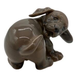 ROYAL COPENHAGEN (ロイヤル・コペンハーゲン) ダックスフンド フィギュリン 102