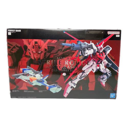 BANDAI (バンダイ) PG 1/60 MBF-02 ストライクルージュ+FX-550 スカイグラスパー ガンプラ