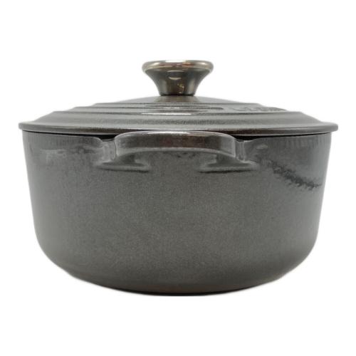 LE CREUSET (ルクルーゼ) ココット・ロンド 両手鍋 20cm