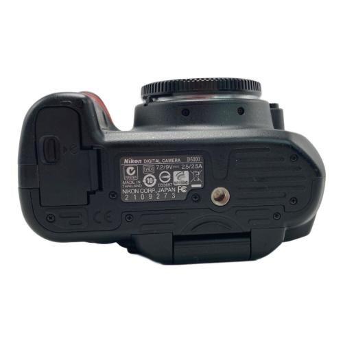 Nikon (ニコン) D5000 デジタル一眼レフカメラ