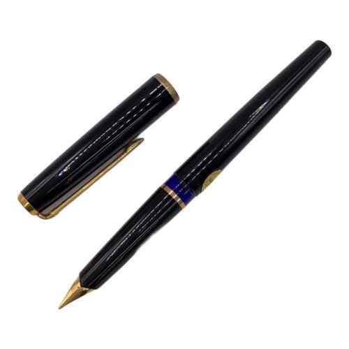 Pelikan (ペリカン) 万年筆 ブラック