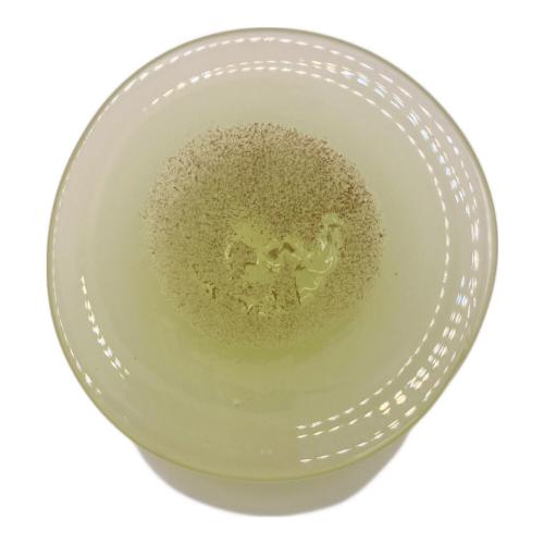 ウランガラス なつめ型