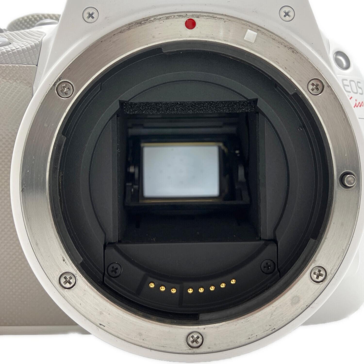 【稼動品】Canon 一眼レフカメラ EOS KISS X7 カメラレンズ付き CANON (キヤノン) EOS Kiss X7 デジタル一眼レフカメラ DS126441