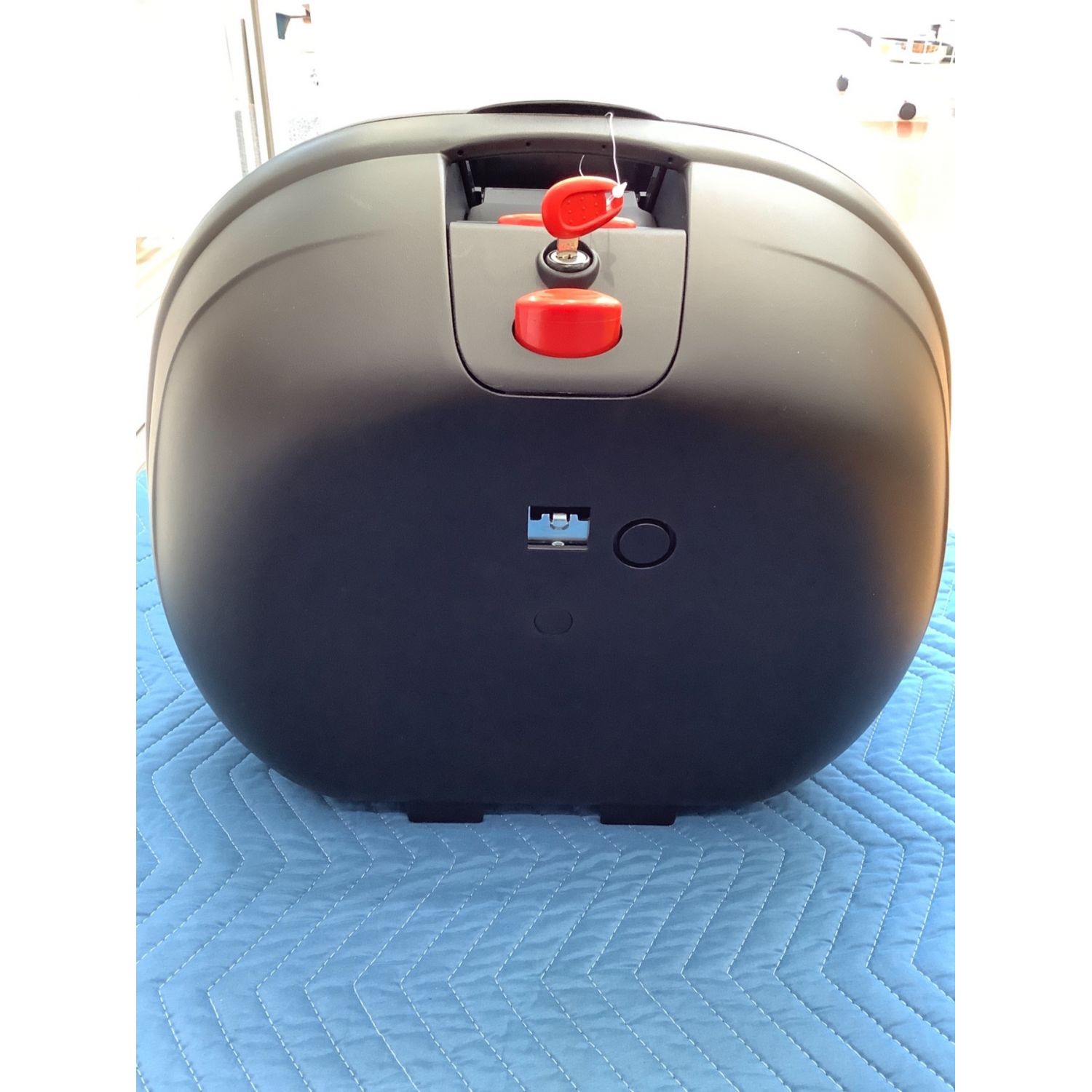 GIVI (ジビ) リアボックス37L E370ND｜トレファクONLINE