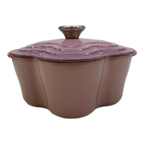 LE CREUSET (ルクルーゼ) ココット・フルール モーヴピンク