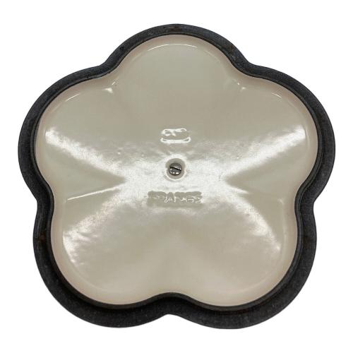 LE CREUSET (ルクルーゼ) ココット・フルール モーヴピンク