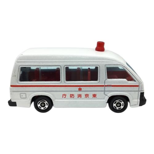 No.36 ハイエース 救急車 トミカ TOMY(トミー)