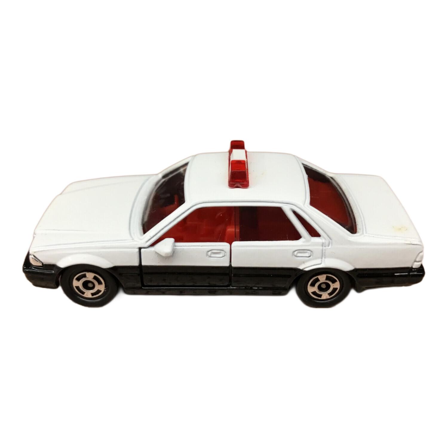No.58 ニッサン セドリック パトロールカー トミカ TOMY(トミー