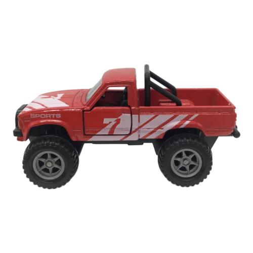 No.61 トヨタ ハイラックス ビッグフット #7 TOMY(トミー)