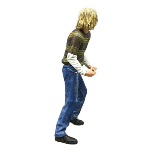 カート・コバーン フィギュア ジャンク品 NECA(ネカ)｜トレファクONLINE
