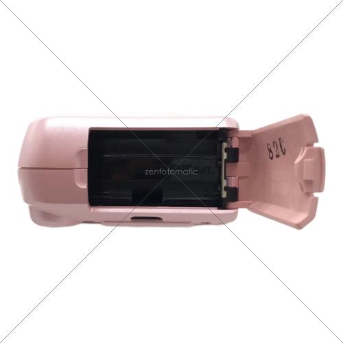 ハローキティ　フィルムカメラ フィルムカメラキーホルダー📷 ちささんに教えてもらって、予約して