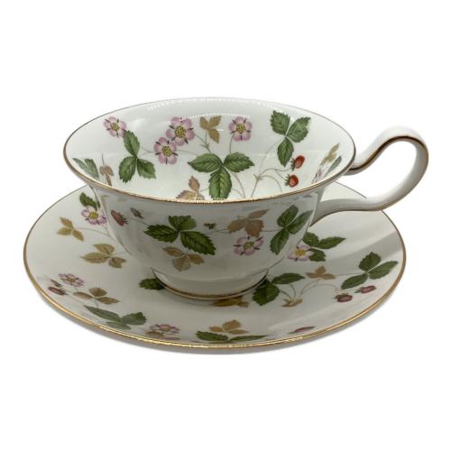 Wedgwood (ウェッジウッド) ワイルドストロベリー カップ&ソーサー