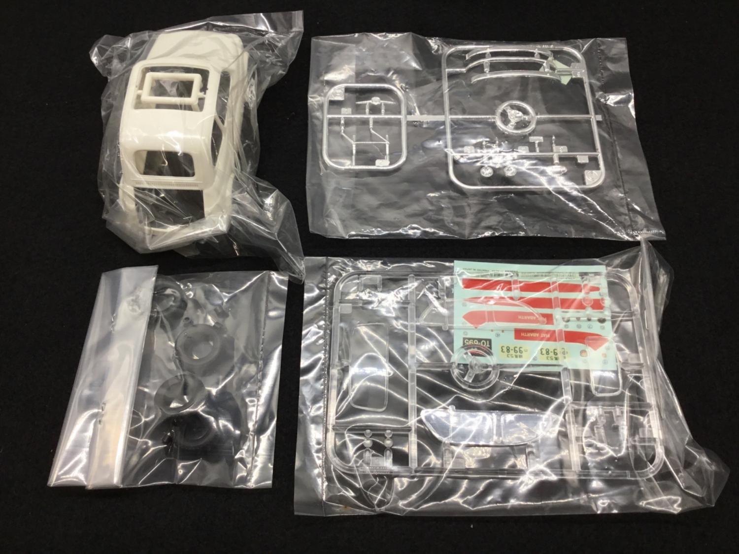 フィアット アバルト 695 SS 1/24 TAMIYA(タミヤ) 未組立品 
