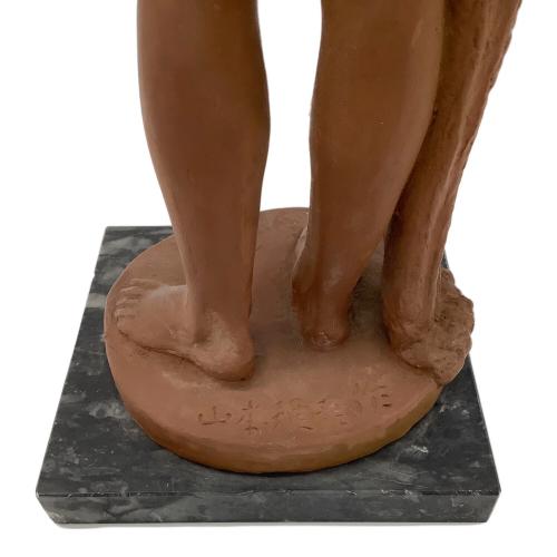 彫刻家 山本雅彦 作 裸婦像「さわやかな朝」