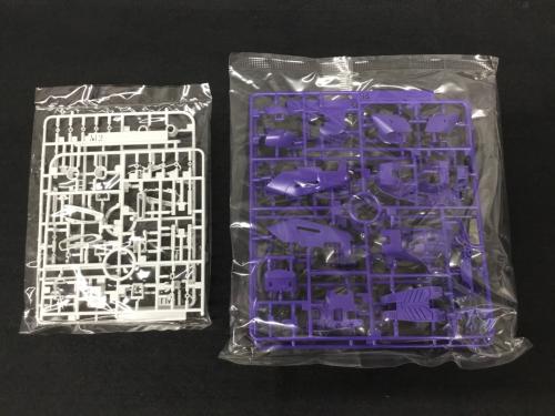 Hi-νガンダム 1/100 MG Ver.Ka 機動戦士ガンダム 逆襲のシャア ベルトーチカ・チルドレン ガンプラ 未組立品