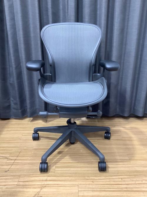 Herman Miller (ハーマンミラー) Aeron Chair Remastered Lite SIZE A グラファイトカラー リマスタード ライト