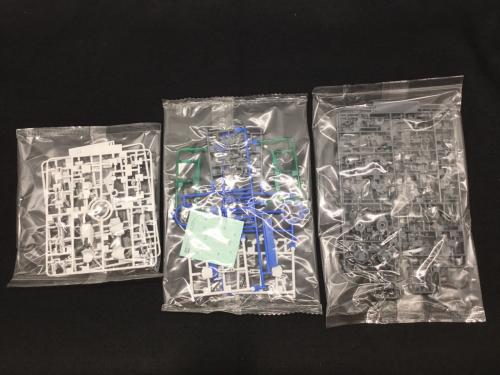 ダブルオークアンタ フルセイバー 機動戦士ガンダム00 1/144 RG BANDAI(バンダイ) ガンプラ 未組立品