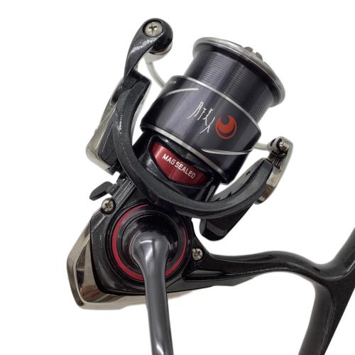 DAIWA (ダイワ) 月下美人X LT2000S リール
