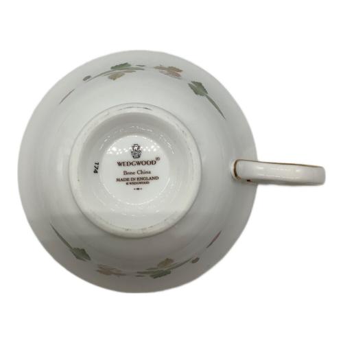 Wedgwood (ウェッジウッド) ワイルドストロベリー カップ&ソーサー