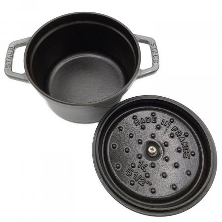 Staub (ストウブ) ピコ・ココット 14cm グレー 両手鍋｜トレファクONLINE