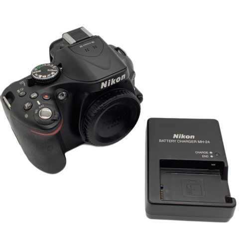 Nikon (ニコン) デジタル一眼レフカメラ D5200 2471万画素(総画素) APS-C 23.5mm×15.6mm CMOS 専用電池 1/4000～30秒 2072722