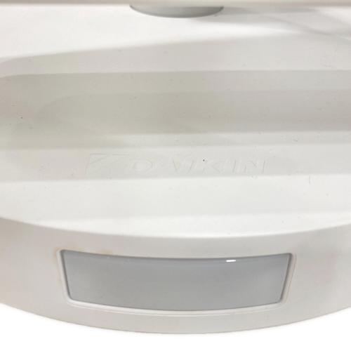 DAIKIN (ダイキン) 遠赤外線ヒーター 352 CER11YS-W 2021年製