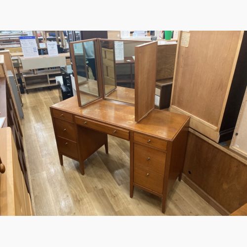 LOUGHBOROUGH FURNITURE 3面ドレッサー ブラウン 295