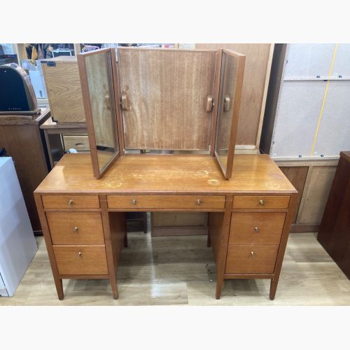 LOUGHBOROUGH FURNITURE 3面ドレッサー ブラウン 295