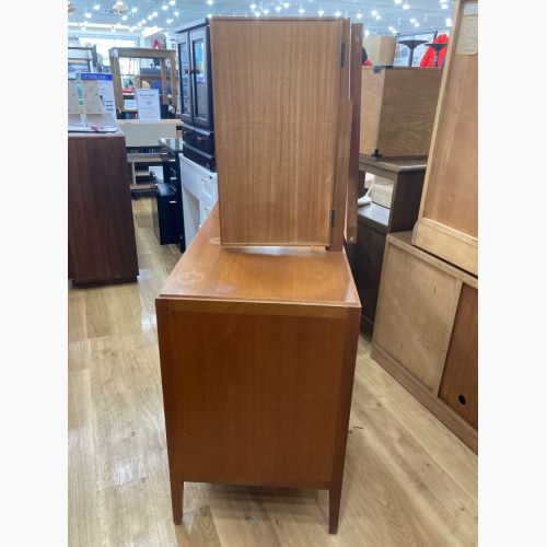 LOUGHBOROUGH FURNITURE 3面ドレッサー ブラウン 295