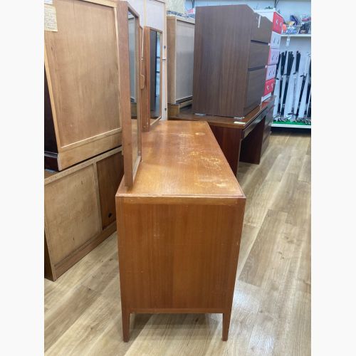 LOUGHBOROUGH FURNITURE 3面ドレッサー ブラウン 295