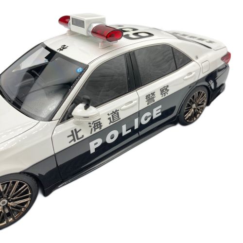 TKカンパニー モデルカー トヨタ クラウン(GR214) 1/18スケール 北海道警察交通部交通機動隊車両