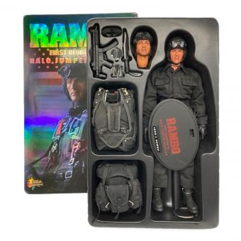 Hot toys (ホットトイズ) ムービーマスターピース1/6スケール HALO JUNPER VERSION @ ジョン・J・ランボー FIRST BLOOD PART Ⅱ MMS11