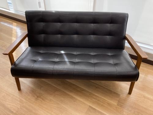 2人掛けソファー ブラック×ブラウン 木製フレーム