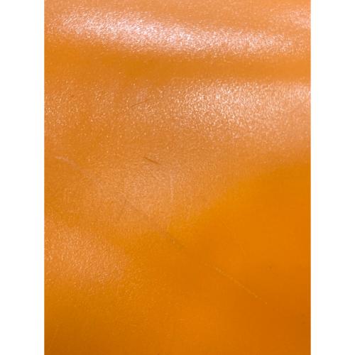 イームズシェルチェア オレンジ . 1人掛け