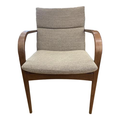 飛騨産業 (ヒダサンギョウ) アームチェアー ベージュ×ブラウン L-Chir 36 SD260